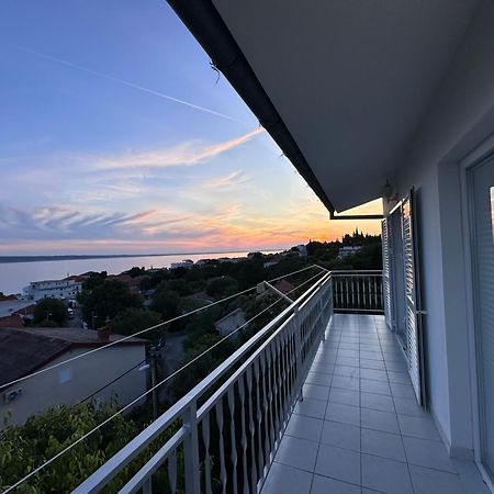 Apartmani Starigrad Paklenica - Danijel ภายนอก รูปภาพ