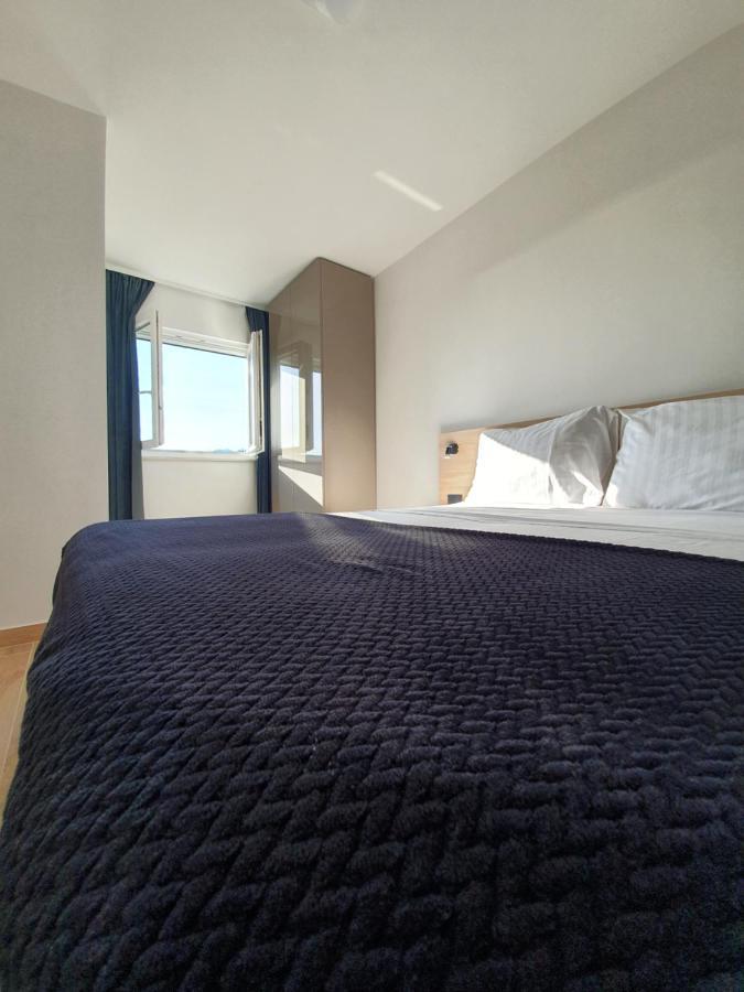 Apartmani Starigrad Paklenica - Danijel ภายนอก รูปภาพ
