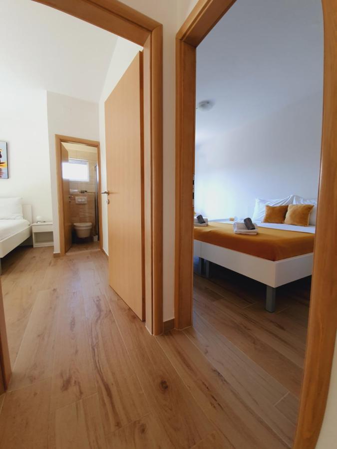 Apartmani Starigrad Paklenica - Danijel ภายนอก รูปภาพ