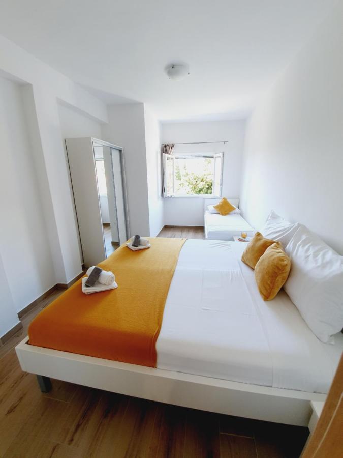 Apartmani Starigrad Paklenica - Danijel ภายนอก รูปภาพ