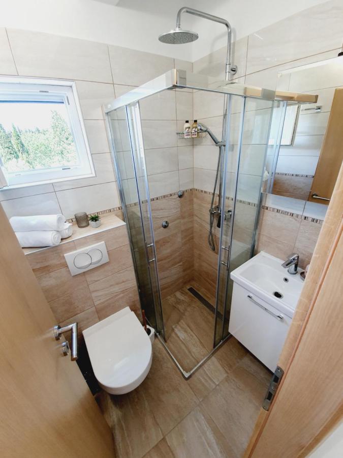 Apartmani Starigrad Paklenica - Danijel ภายนอก รูปภาพ